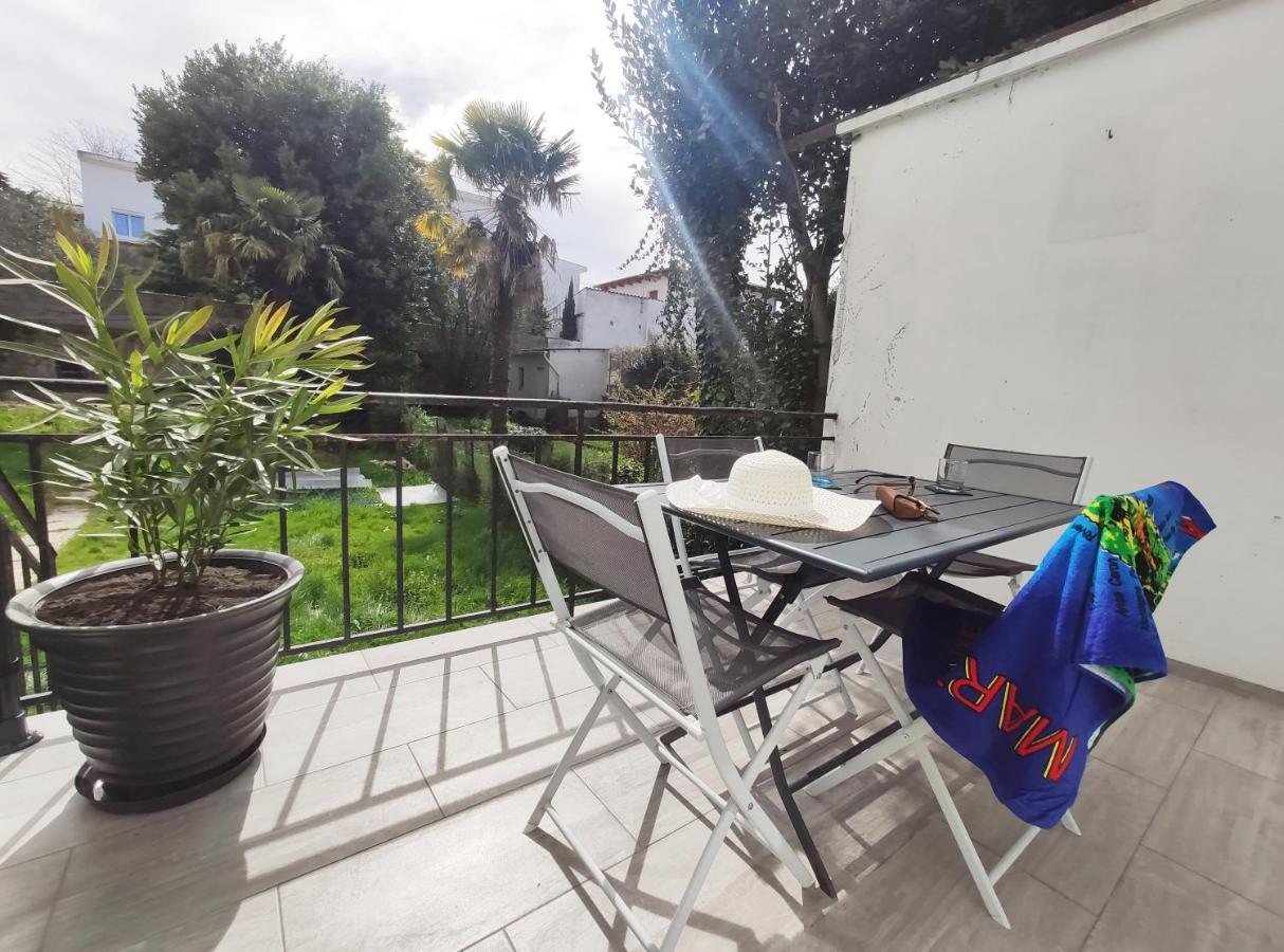 Charmant T2 Proche Plage Avec Terrasse Privative Royan Buitenkant foto